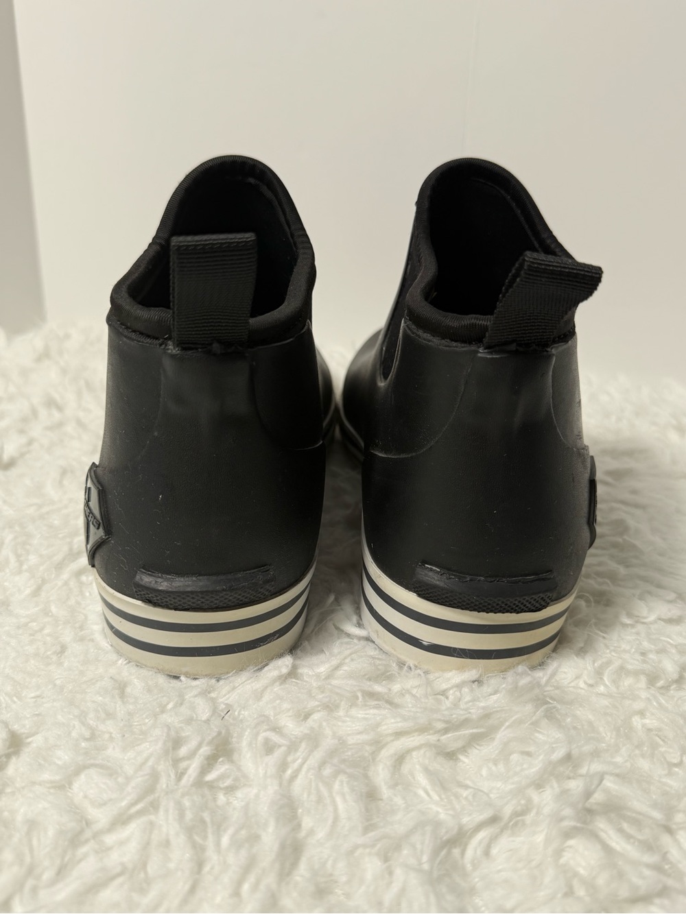 Skechers Men’s Waterproof Rain Boots Black Slip On Rubber Comfort Boots sz 10 - Picture 5 of 10